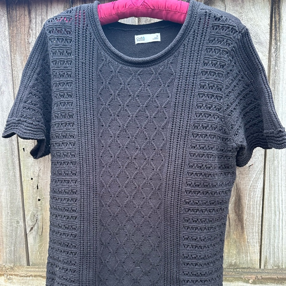 Croft & Barrow black short sleeve sweater